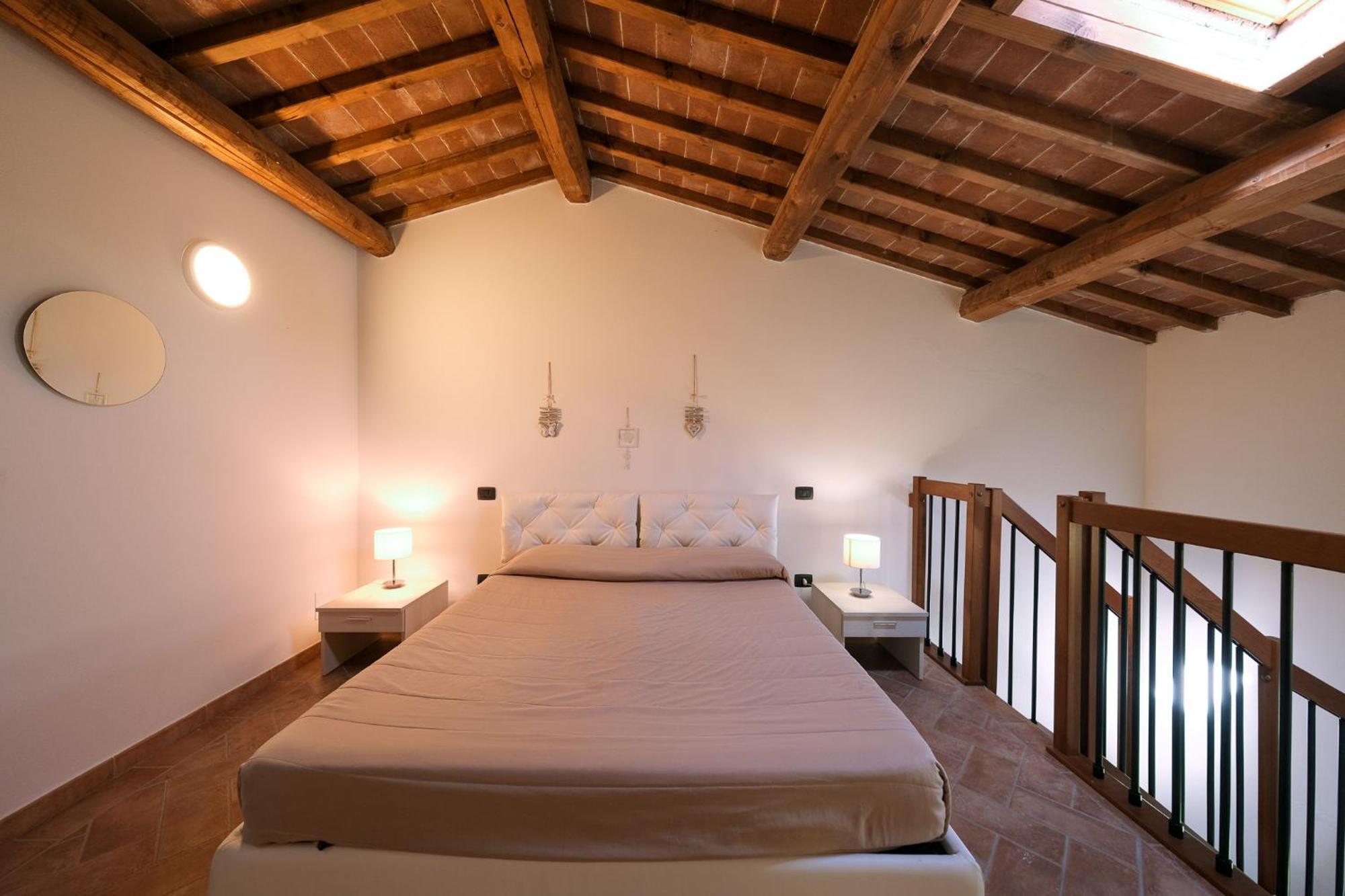 San Ruffino Apartments Lari 外观 照片